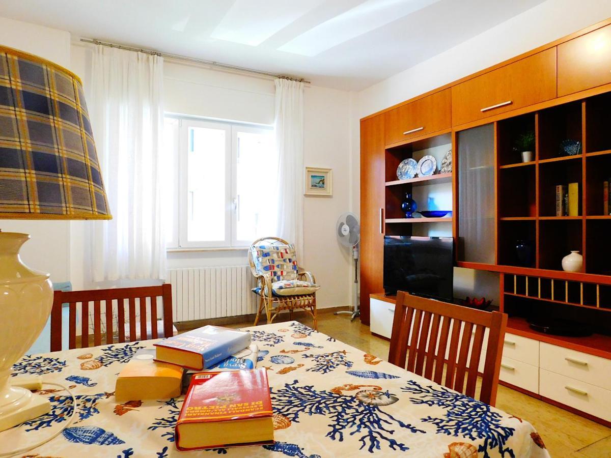 Fantastico Appartamento In Centro, Levanto Buitenkant foto